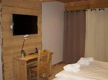 Hotel La Perelle 3*