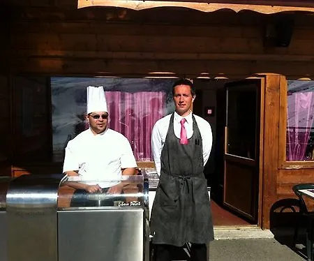 Hotel La Perelle 3*