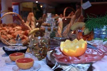 La Perelle Hotel 3*