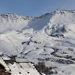 Otel La Perelle